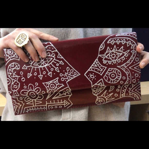 Meet your Posher, Ivania - Picture 3 of 3